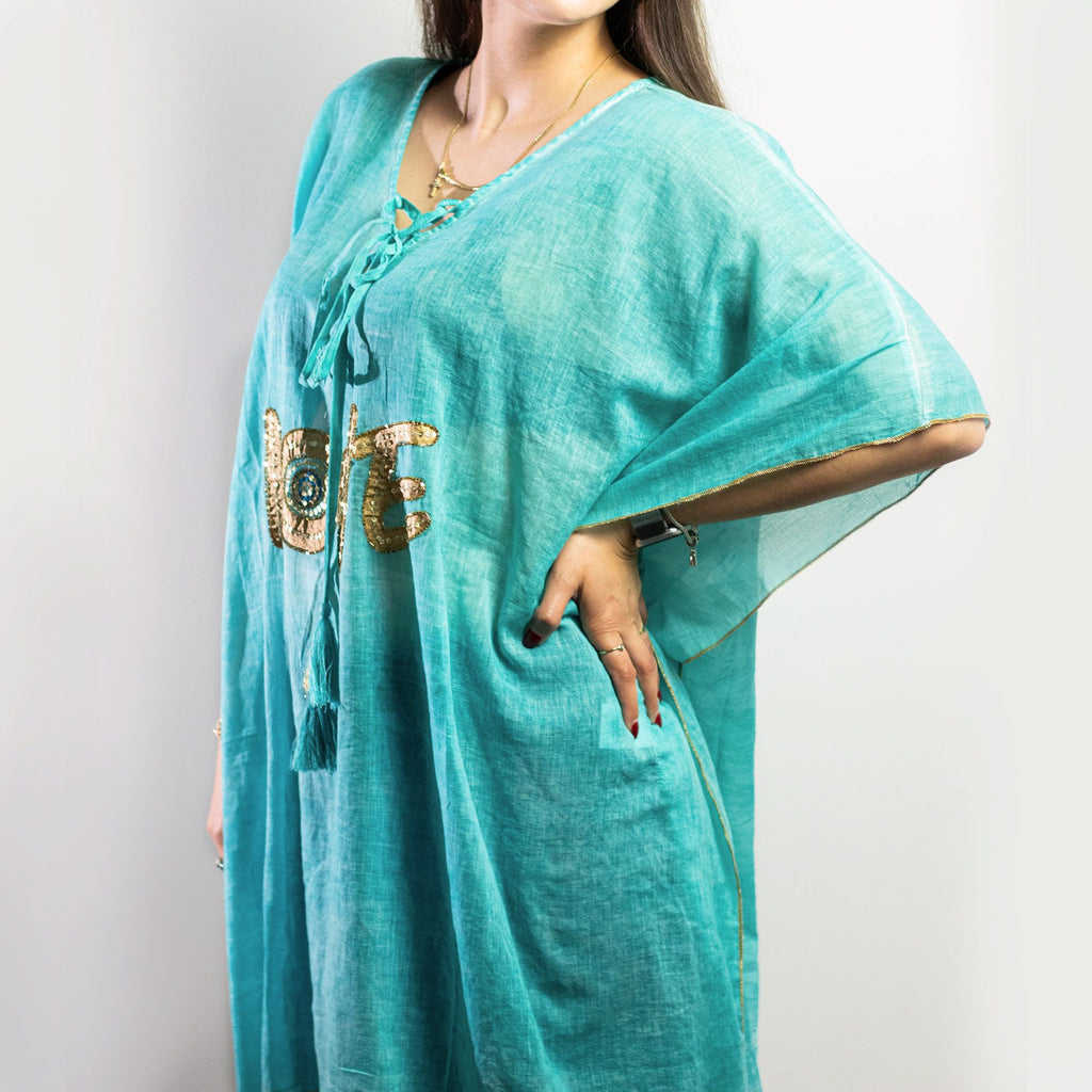 Kaftan Femme Turquoise & Or Motif Love – Collection Nomad Sari Méditerranée