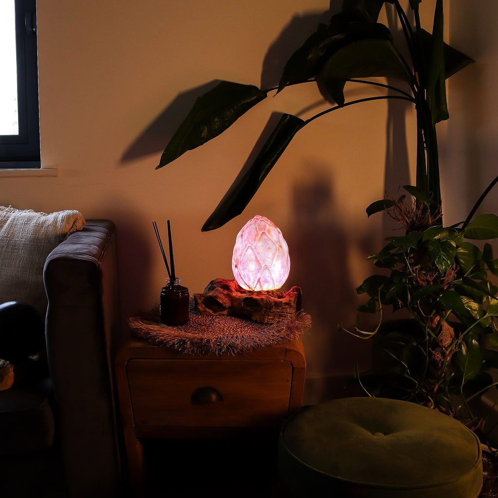 * Lampe DriftGlow en bois flotté, abat-jour fleur de lotus craquelé violet