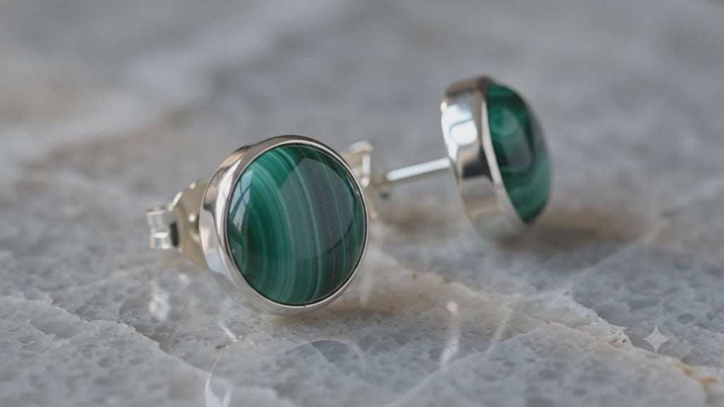 Boucles d'Oreilles Argent 925 Poinçon | Malachite Naturelle Ronde Polie – Transformation, Guérison & Vert Hypnotique